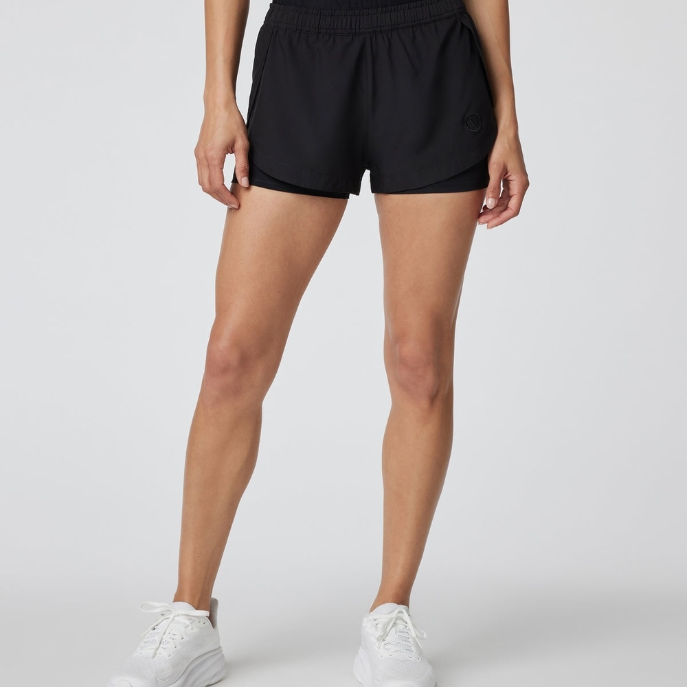 Vuori Luna Women's Black Shorts